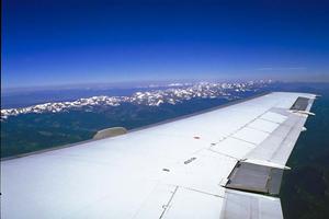 お客にくつろぎを提供している旅館